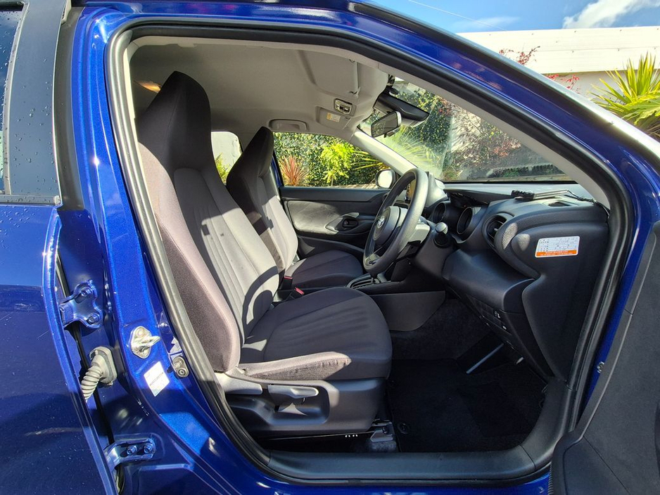 Toyota Yaris Cross 1.5 HYBRID / X SPEC / LOW MILEAGE / TAX €150 — thumbnail 13