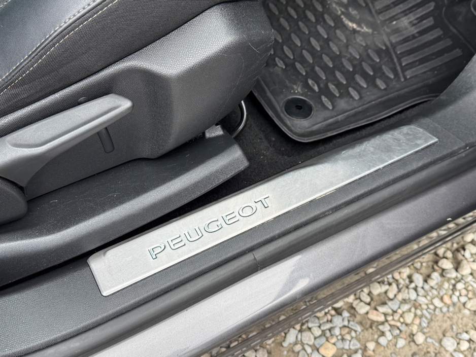 2021 Peugeot 3008 1.5L Diesel For Sale Images