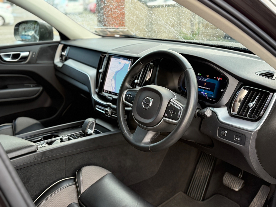 2022 Volvo XC60 2L Diesel For Sale Images