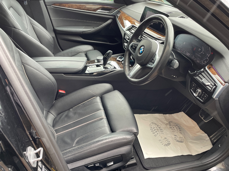 2019 BMW 5 Series 2L Petrol Plug-in Hybrid For Sale Images