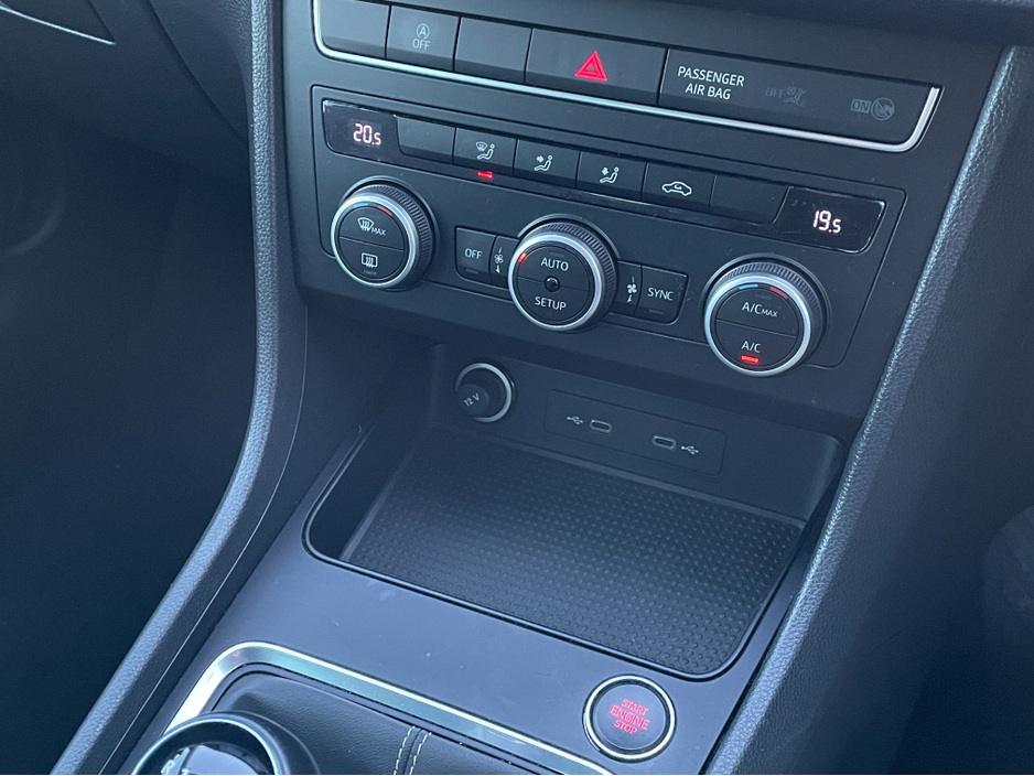 2022 SEAT Ateca 2L Diesel For Sale Images