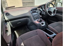 2015 Peugeot 5008 1.6L Diesel For Sale Images