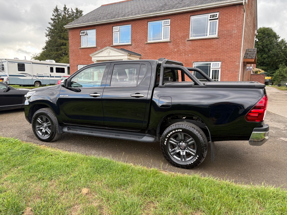 2023 Toyota Hilux 2.4L Diesel For Sale Images