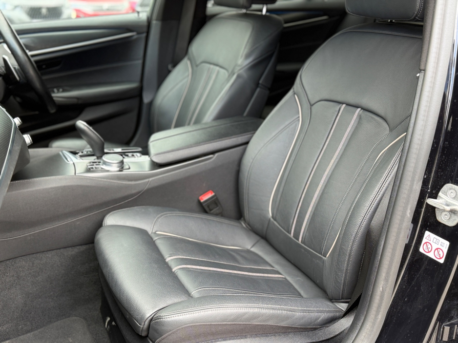 2021 BMW 5 Series 2L Petrol Plug-in Hybrid For Sale Images