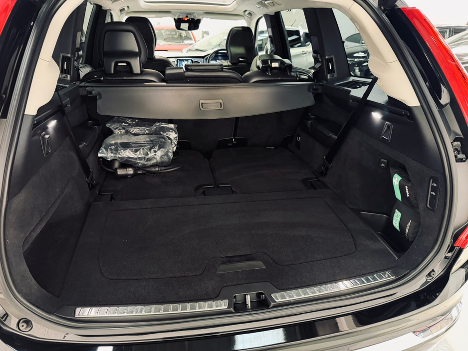 2022 Volvo XC90 2L Petrol Plug-in Hybrid For Sale Images