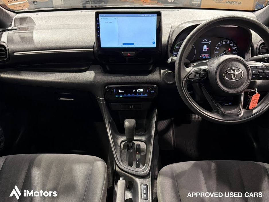 Toyota Yaris AUTOMATIC HYBRID X — thumbnail 15
