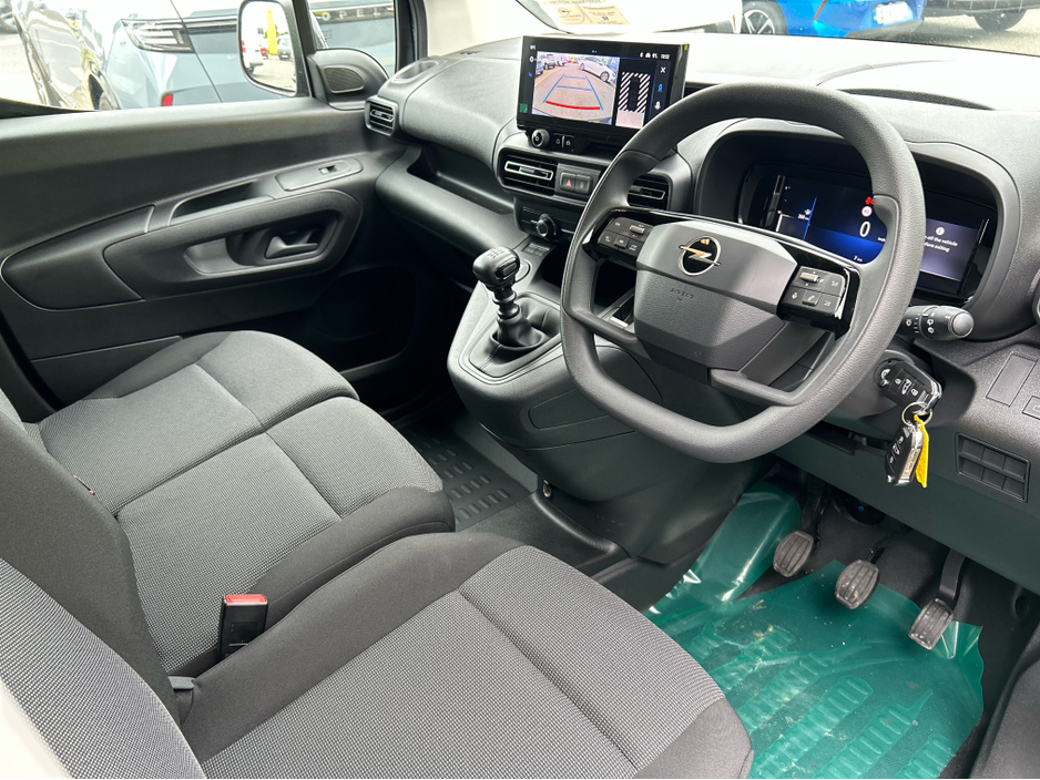 2025 Opel Combo 1.5L Diesel For Sale Images