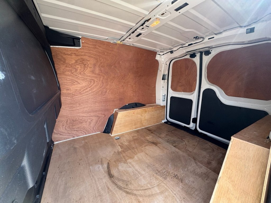 2023 Volkswagen Caddy 2L Diesel For Sale Images