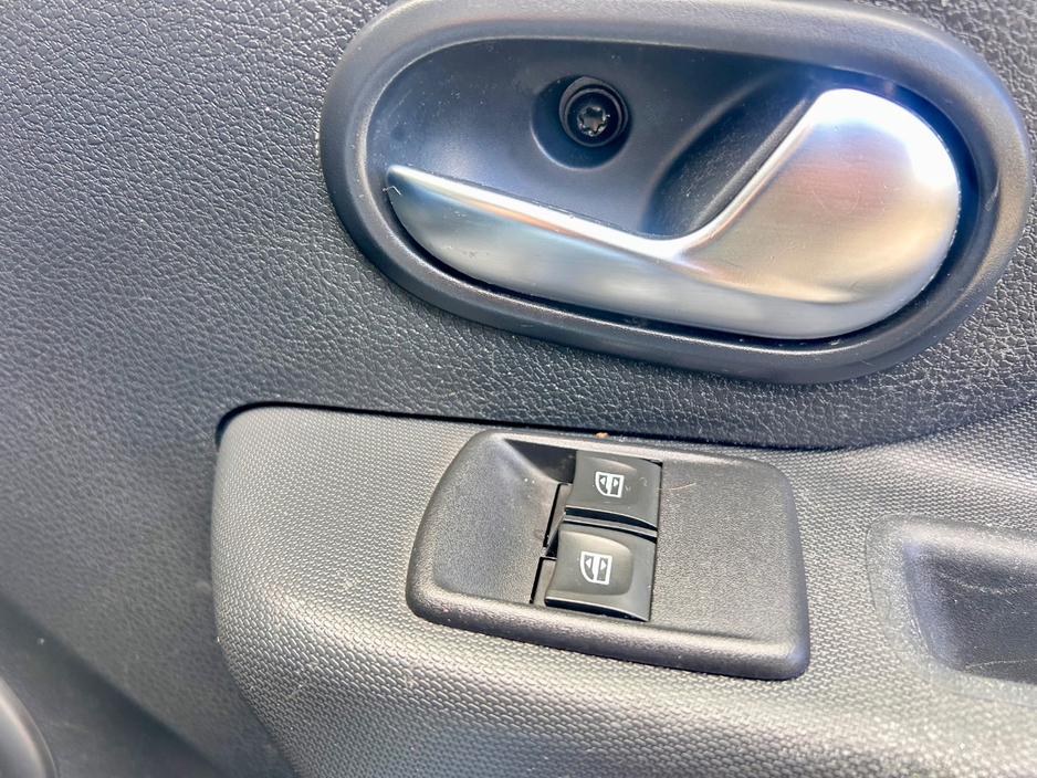 2021 Dacia Sandero 1.5L Diesel For Sale Images