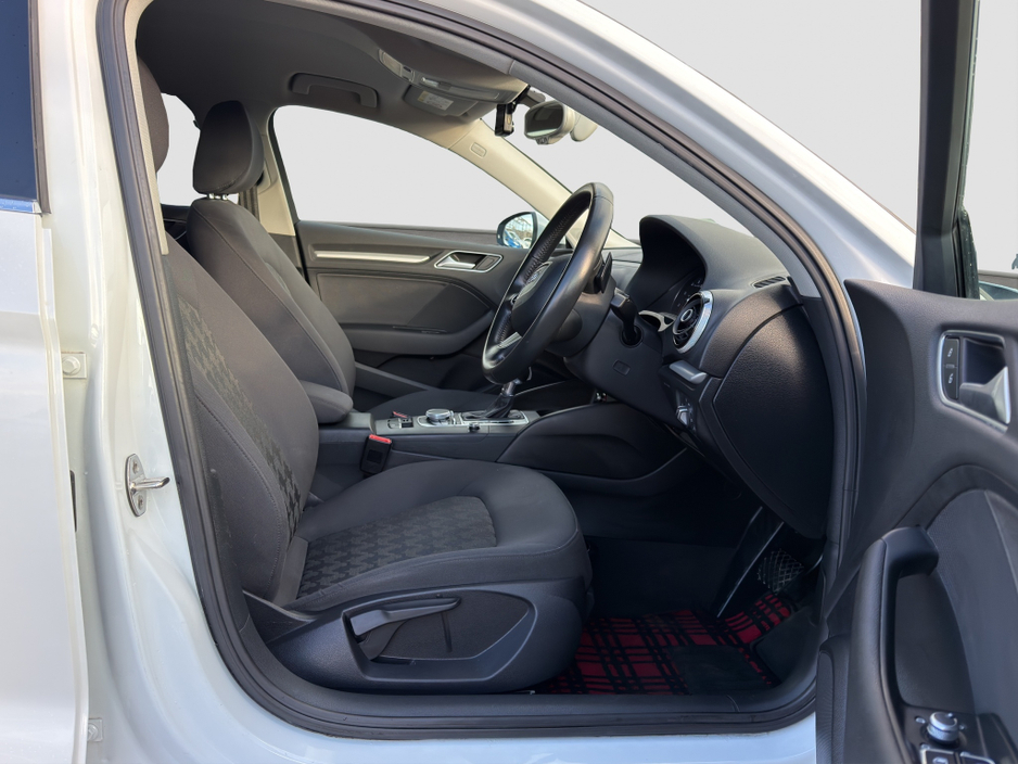 Audi A3 2015 Audi A3  Saloon 1.4 TFSi Automatic — thumbnail 9