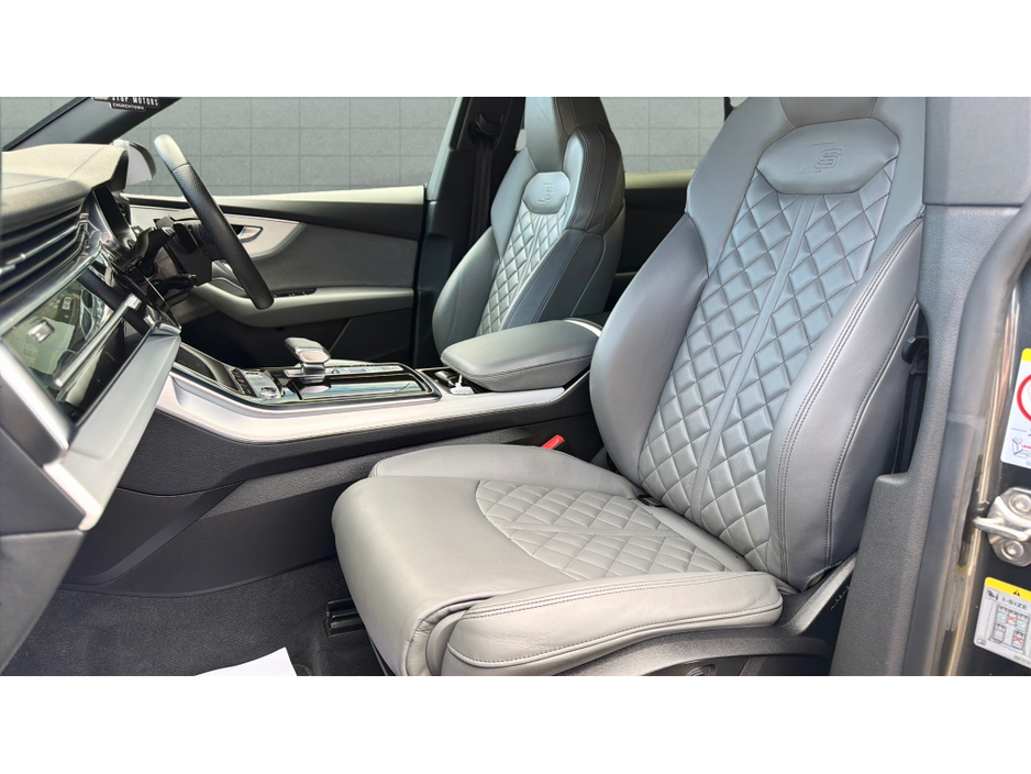 2023 Audi Q8 3L Diesel For Sale Images
