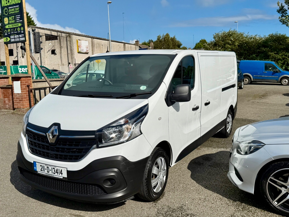 2021 Renault Trafic 2L Diesel For Sale Images