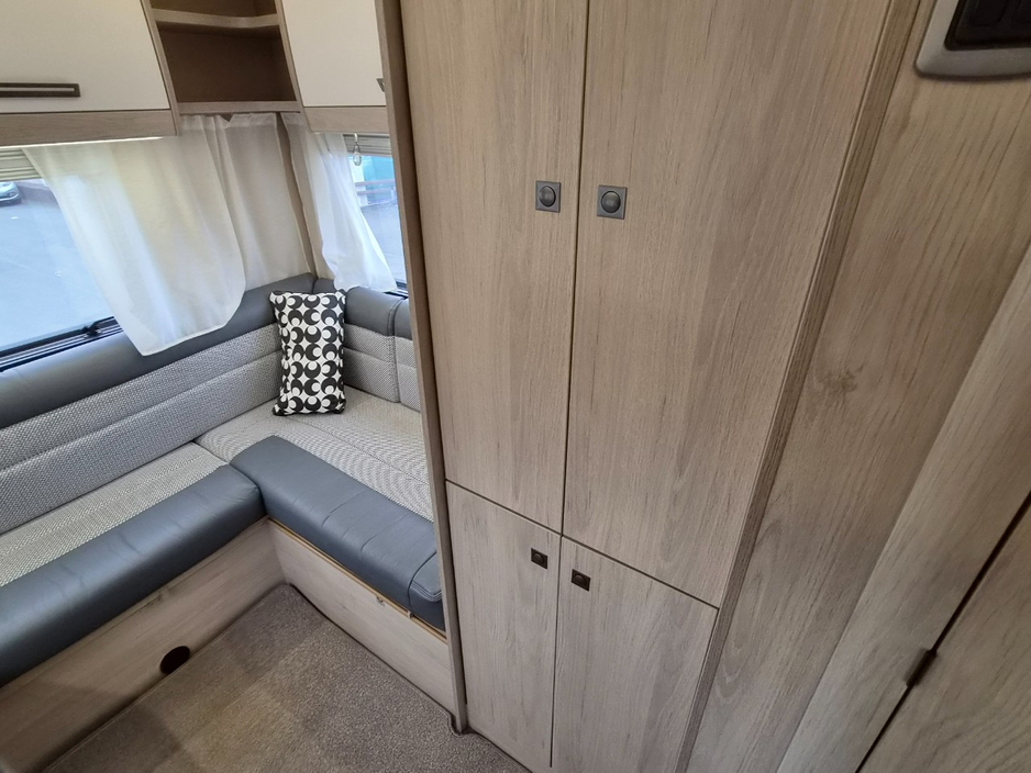 2022 Auto-Trail F-Line 2L Diesel For Sale Images