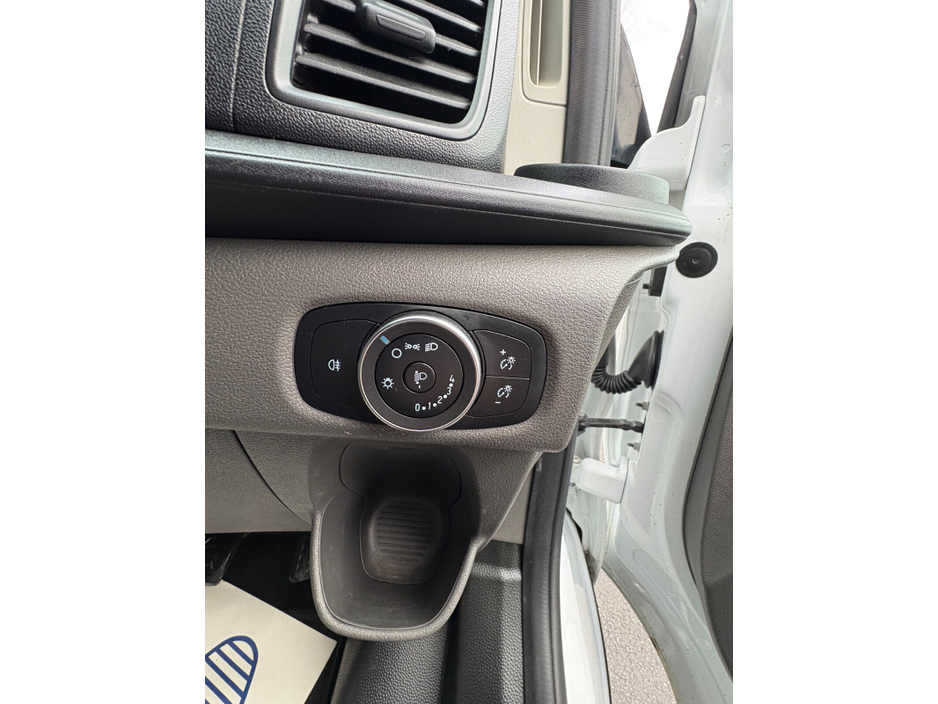 2019 Ford Transit Custom 2L Diesel For Sale Images