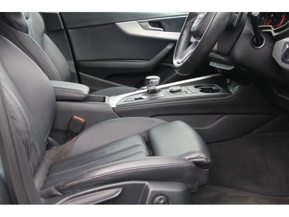 Audi A4 S Tronic 190 Bhp TDi * Low KMS — thumbnail 9