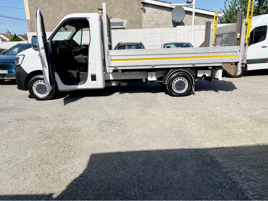 2022 Renault Master 2.3L Diesel For Sale Images