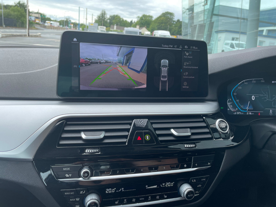 2022 BMW 5 Series 2L Petrol Plug-in Hybrid For Sale Images
