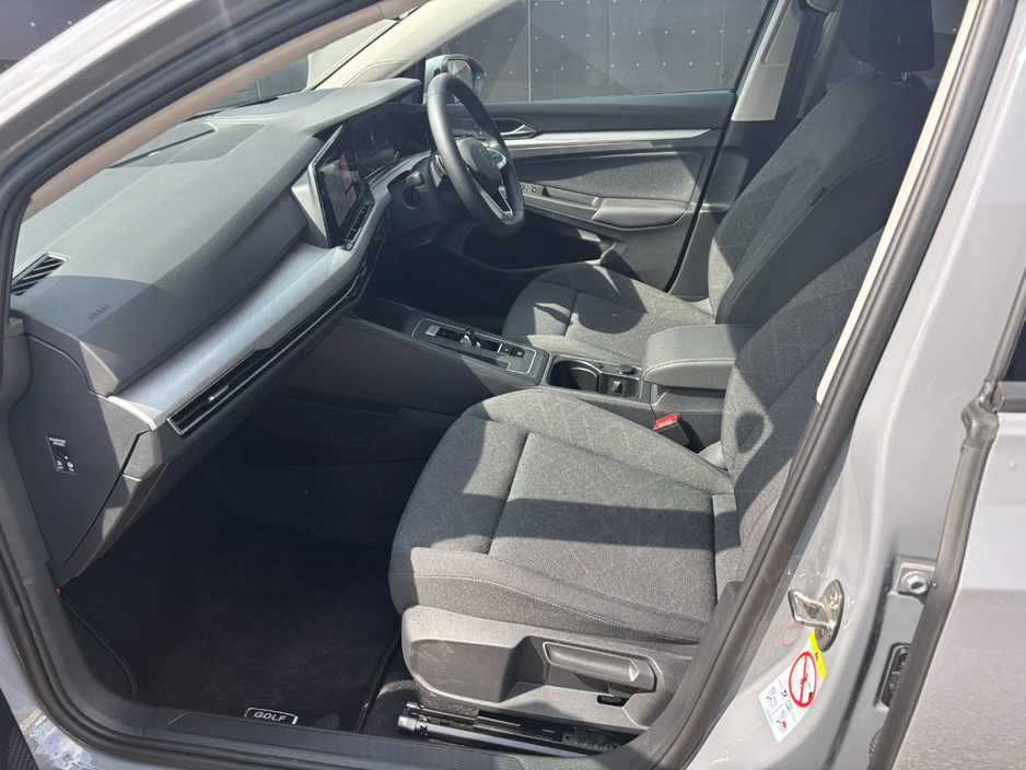 2024 Volkswagen Golf 2L Diesel For Sale Images