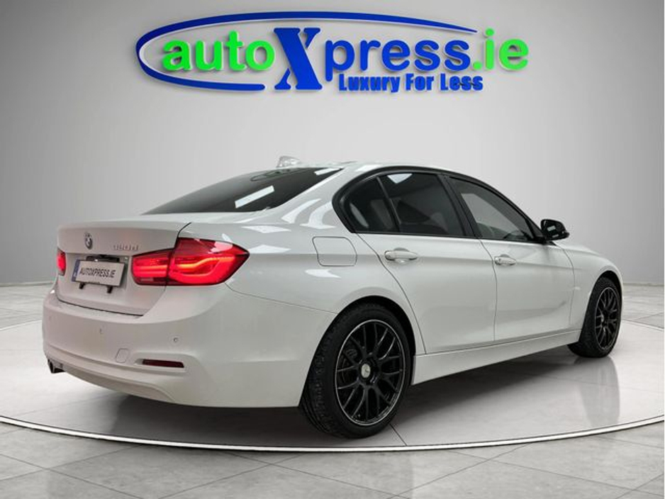 BMW 3 Series 320d Automatic — thumbnail 17