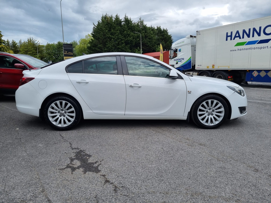 2014 Vauxhall Insignia 2.0L Diesel For Sale Images