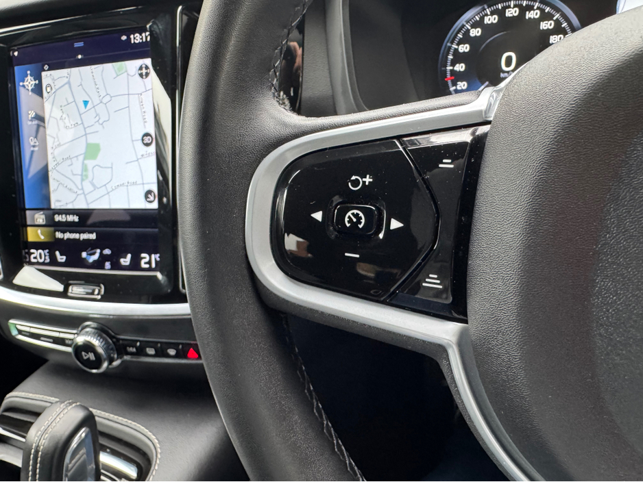 2021 Volvo V60 2L Petrol Plug-in Hybrid For Sale Images