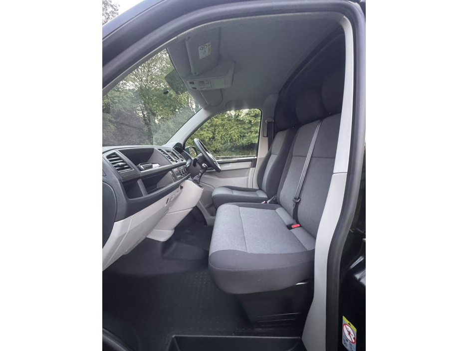 2020 Volkswagen Transporter 2L Diesel For Sale Images