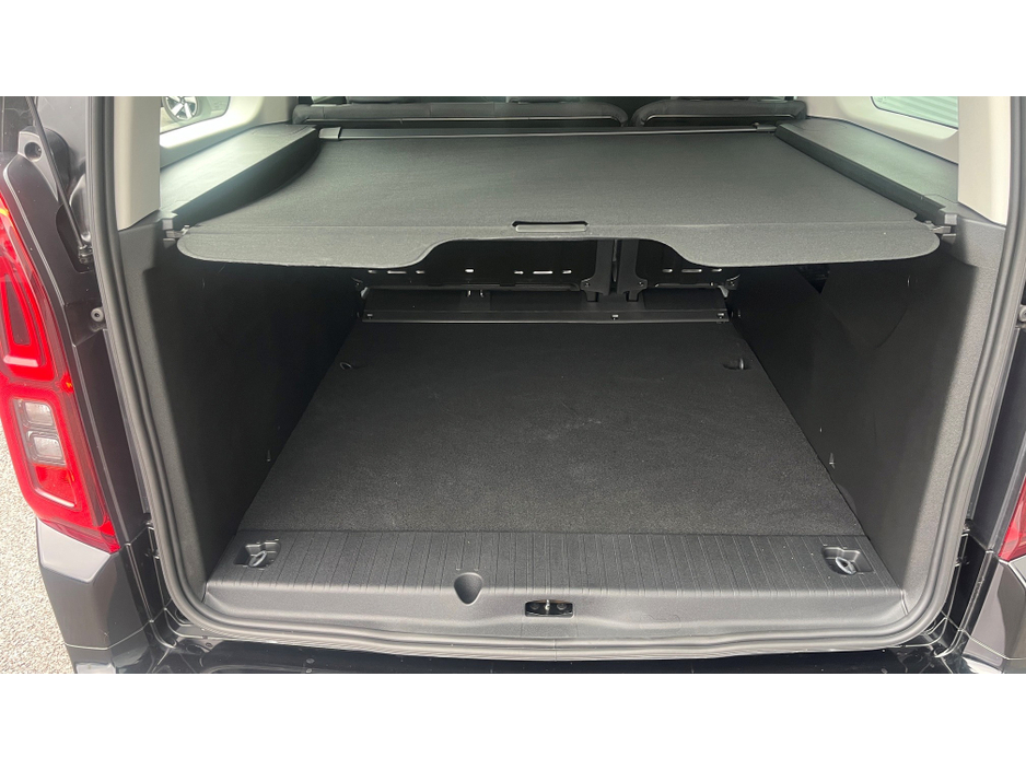 2026 Opel Combo Life 1.5L Diesel For Sale Images