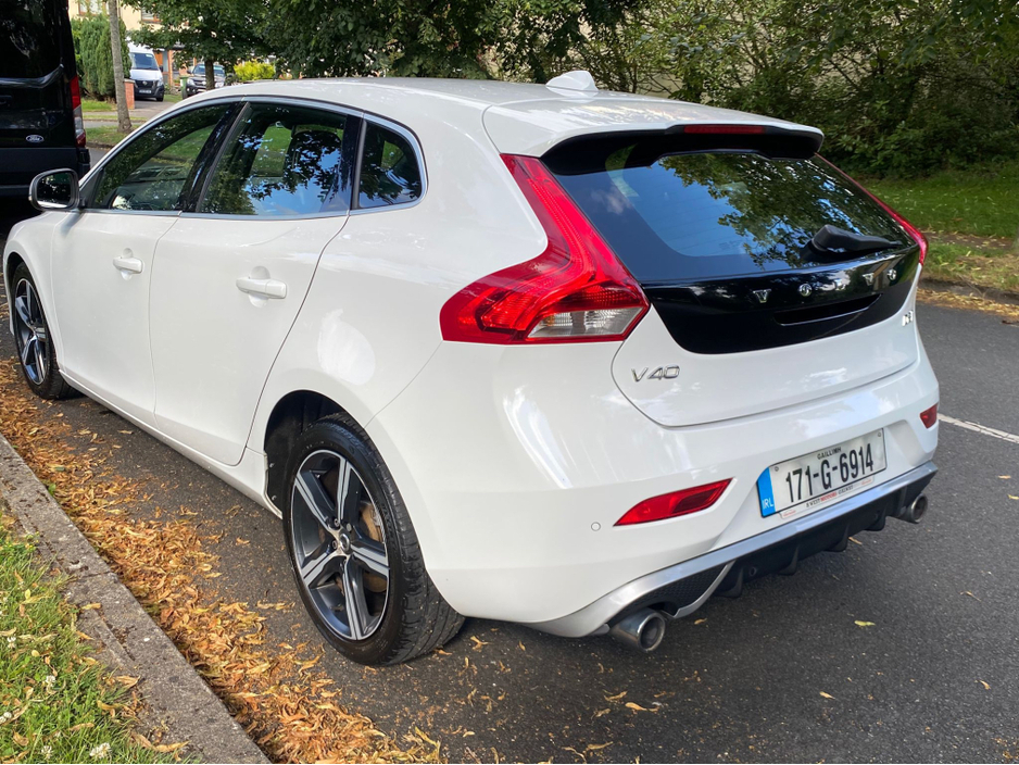 2017 Volvo V40 2L Diesel For Sale Images