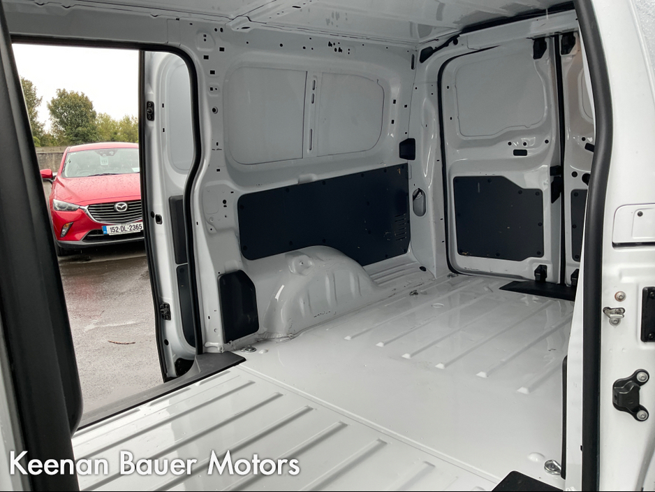 2023 Peugeot Expert 2L Diesel For Sale Images