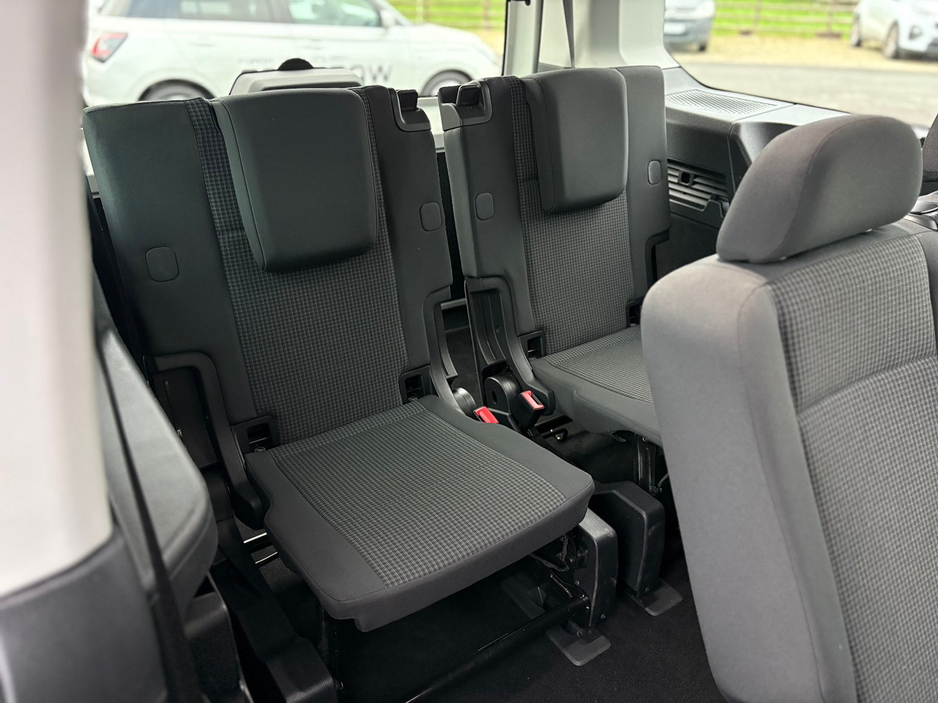 2022 Volkswagen Caddy Maxi Life 2L Diesel For Sale Images