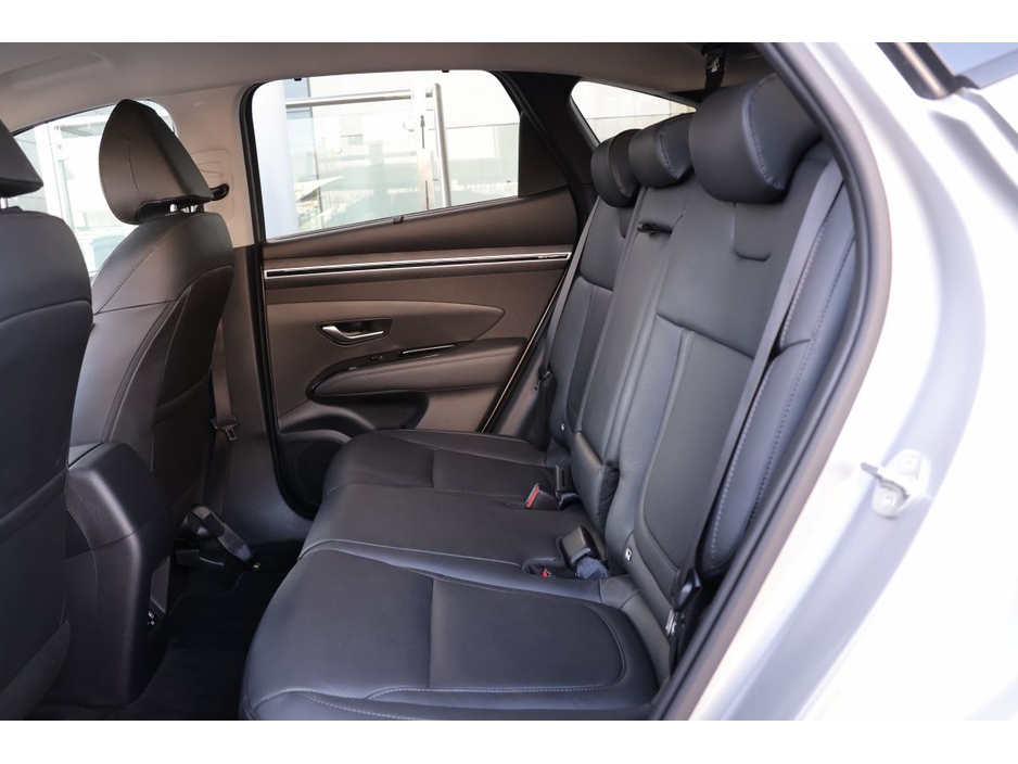 Hyundai Tucson 2WD Executive Plus - 4.99% APR — thumbnail 17
