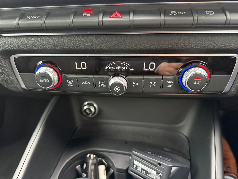 Audi A3 HATCHBACK 1.4 AUTOMATIC * REAR VIEW CAMERA, POP UP MULTIMEDIA DISPLAY, AUDI MULTIMEDIA, POWERED FOLDING HEATED MIRRORS, PRIVACY GLASS, PADDLE SHIFT, 18" S-LINE ALLOYS * — thumbnail 16
