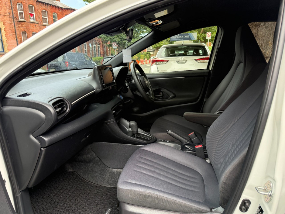 2022 Toyota Yaris 1.5L Petrol Hybrid For Sale Images