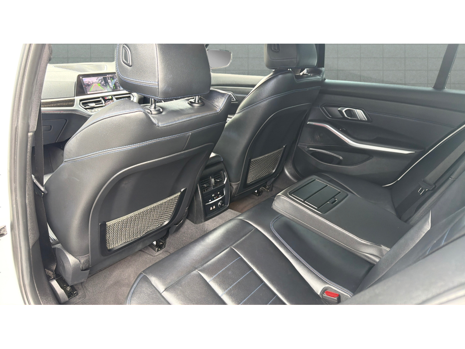 BMW 3 Series X-DRIVE-MSPORT PRO-56,000KMS-1OWNER-HUGE SPEC — thumbnail 16