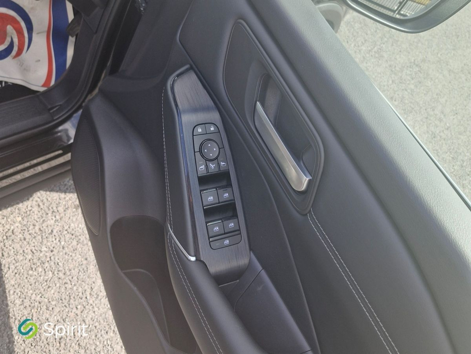 Nissan Qashqai 1.3 MILD HYBRID SV PREMIUM — thumbnail 19