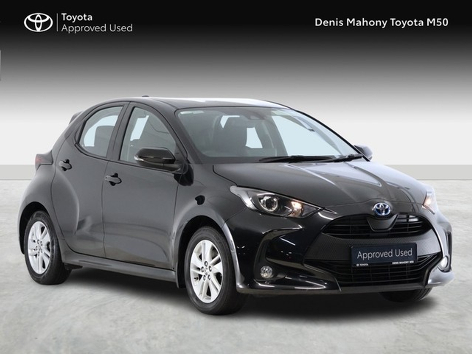 Toyota Yaris Luna Hybrid