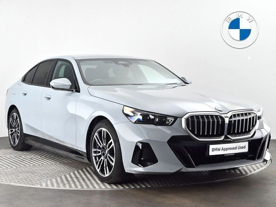2026 BMW 5 Series 2L Petrol Plug-in Hybrid For Sale Images
