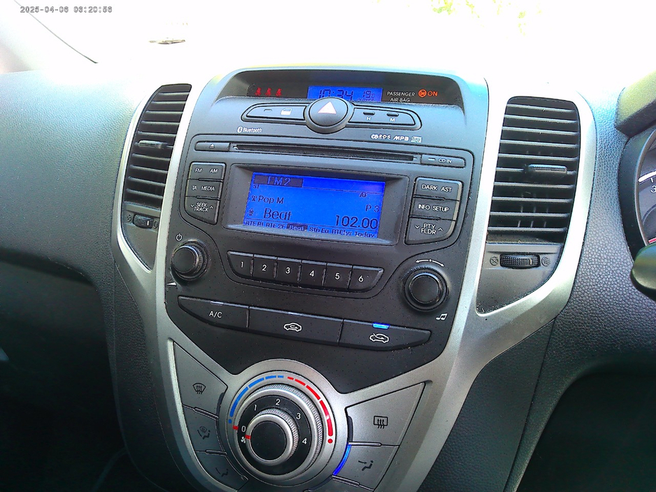 2012 Hyundai ix20 1.6L Petrol For Sale Images