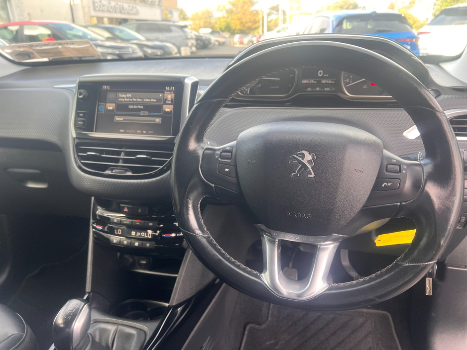 Peugeot 2008 Low Kms High Spec Superb Value ALLURE PREMIUM Manual Petrol www.bolands.ie Est.1955 — thumbnail 5
