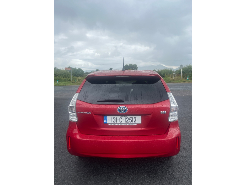 2013 Toyota Prius 1.8L Petrol Hybrid For Sale Images