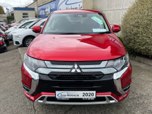 Mitsubishi Outlander G 4WD PLUS PHEV...