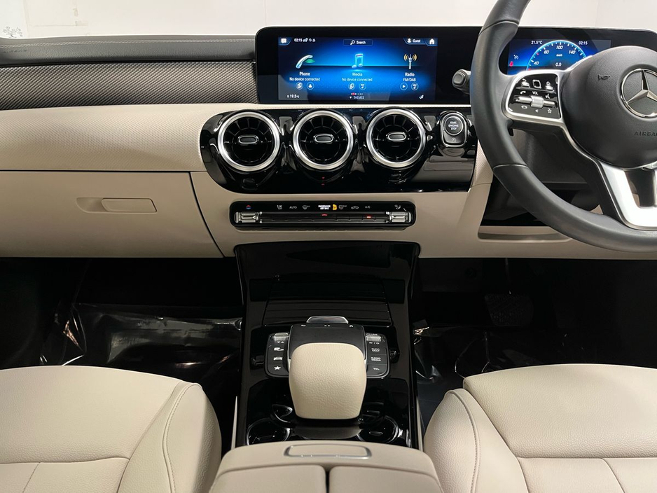 Mercedes-Benz CLA Class 180 Progressive - 18 Inch Alloys - Reversing Camera - Climate Control - Heated Seats - Cruise Control - Apple CarPlay/Android Auto - €36,950 or €37,900 with Supagard vehicle protection & GAP Insurance — thumbnail 11