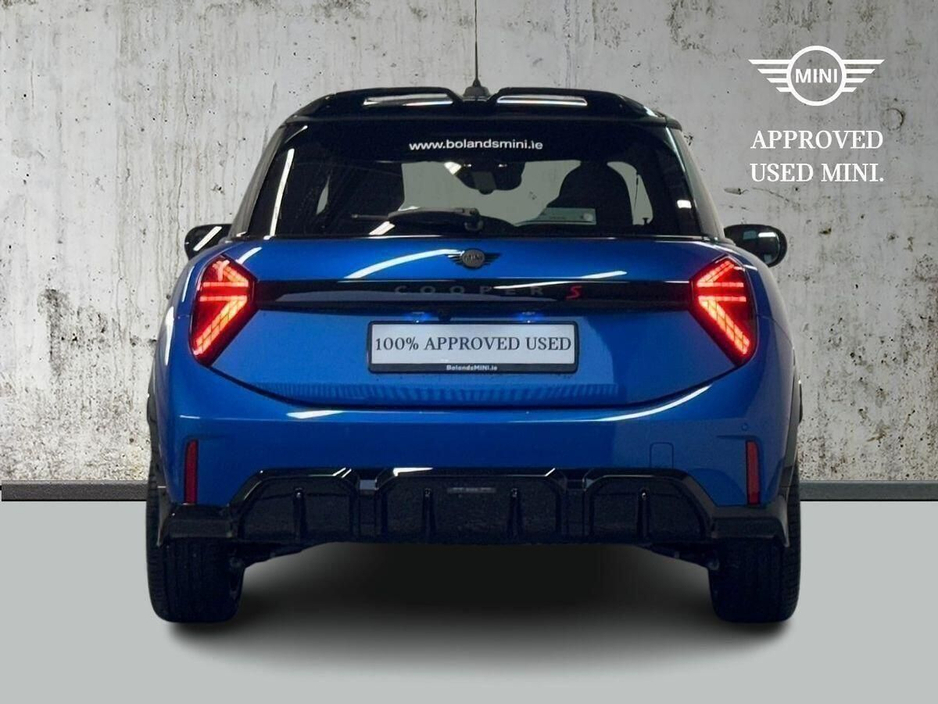 2025 MINI Hatch 2L Petrol For Sale Images