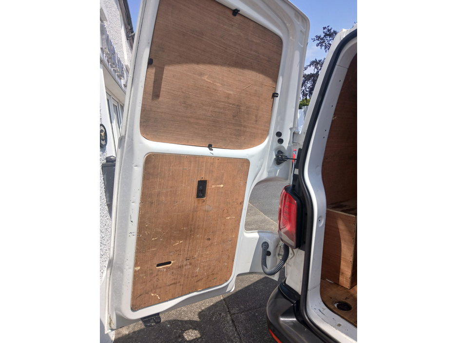 2021 Volkswagen Transporter 2L Diesel For Sale Images