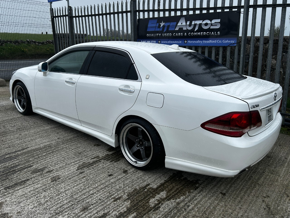 2009 Toyota Crown 3.5L Petrol For Sale Images