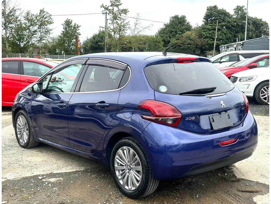 Peugeot 208 5D ALLURE 1.2L Petrol - Automatic (8484) — thumbnail 6