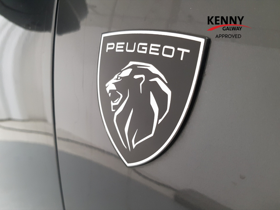 2025 Peugeot 5008 1.2L Petrol For Sale Images
