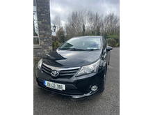Toyota Avensis 2.0 D-4D AURA 4DR