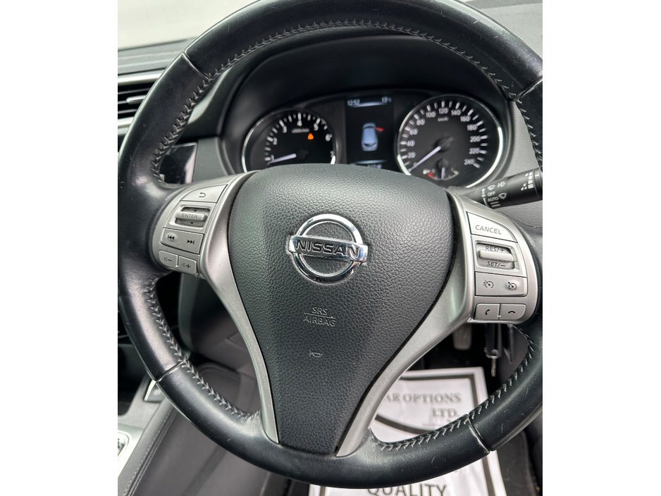 Nissan Qashqai 1.2 SV CVT MY16 NC E6 4DR AUTO — thumbnail 8