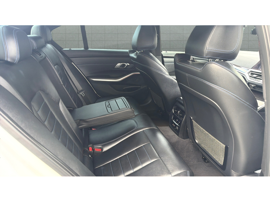 BMW 3 Series X-DRIVE-MSPORT PRO-56,000KMS-1OWNER-HUGE SPEC — thumbnail 14